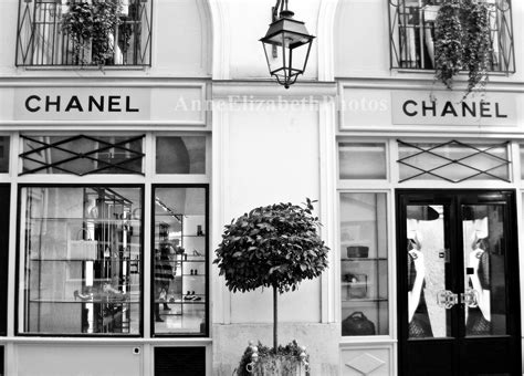 mode de coco chanel|Coco Chanel boutique in paris.